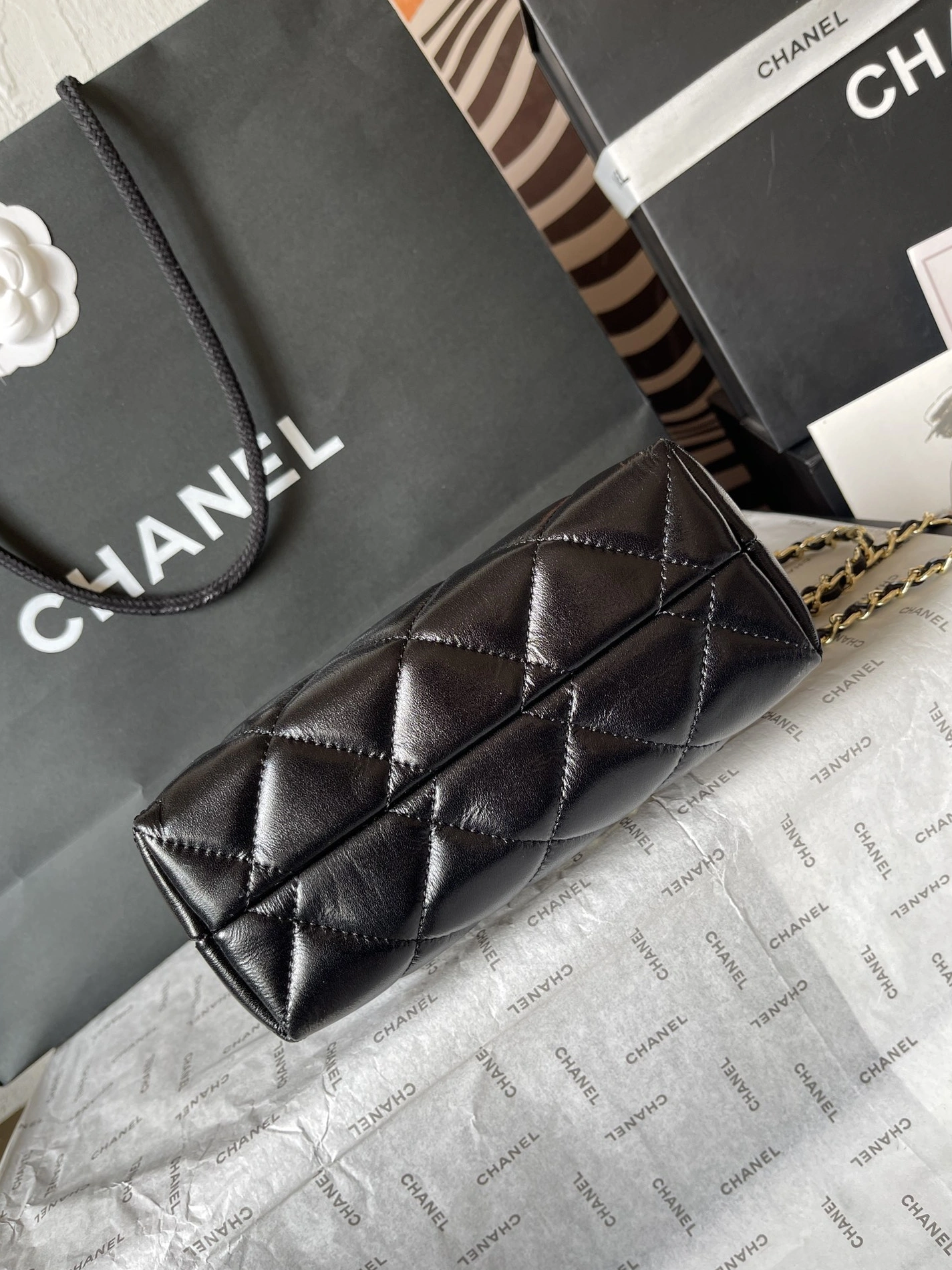 Chanel AAA Quality Messenger Bags For Unisex Durable 7690