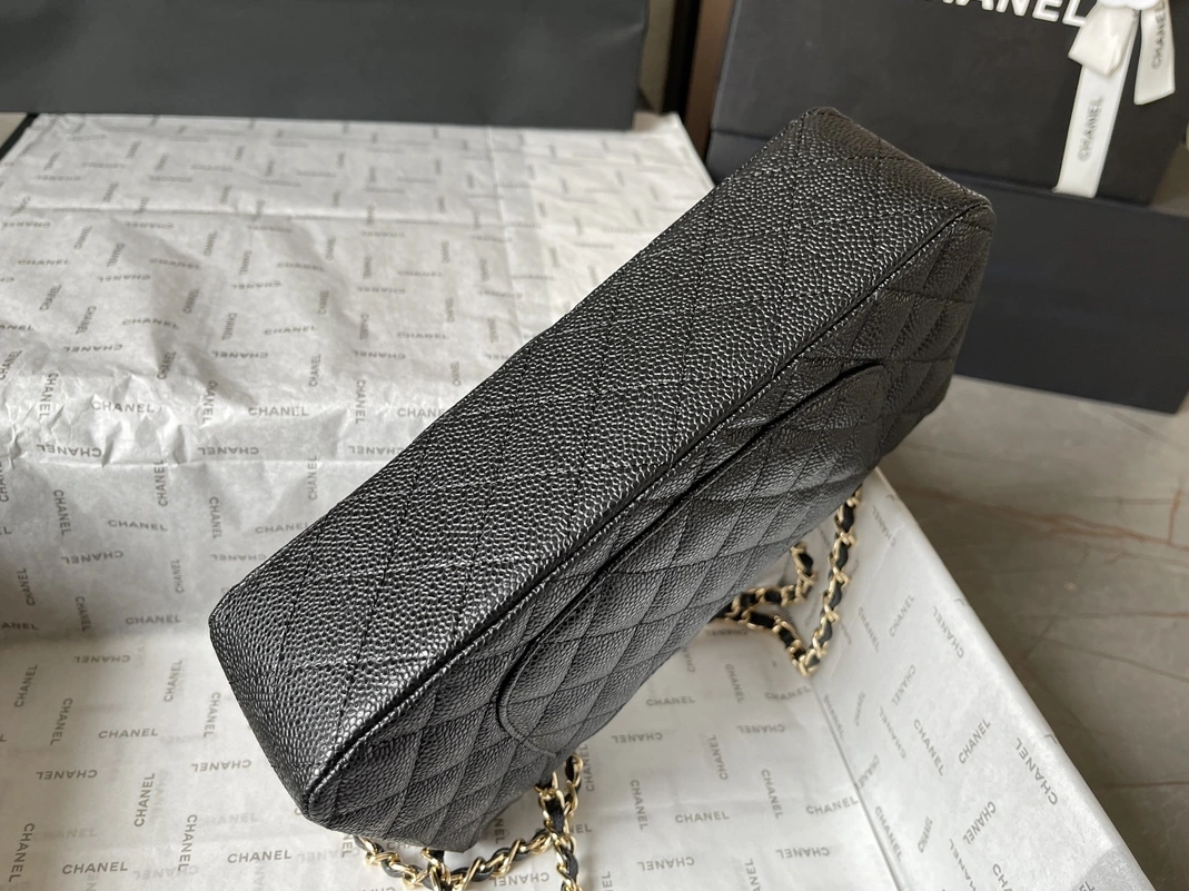 Chanel AAA Quality Messenger Bags For Women Affordable 1891