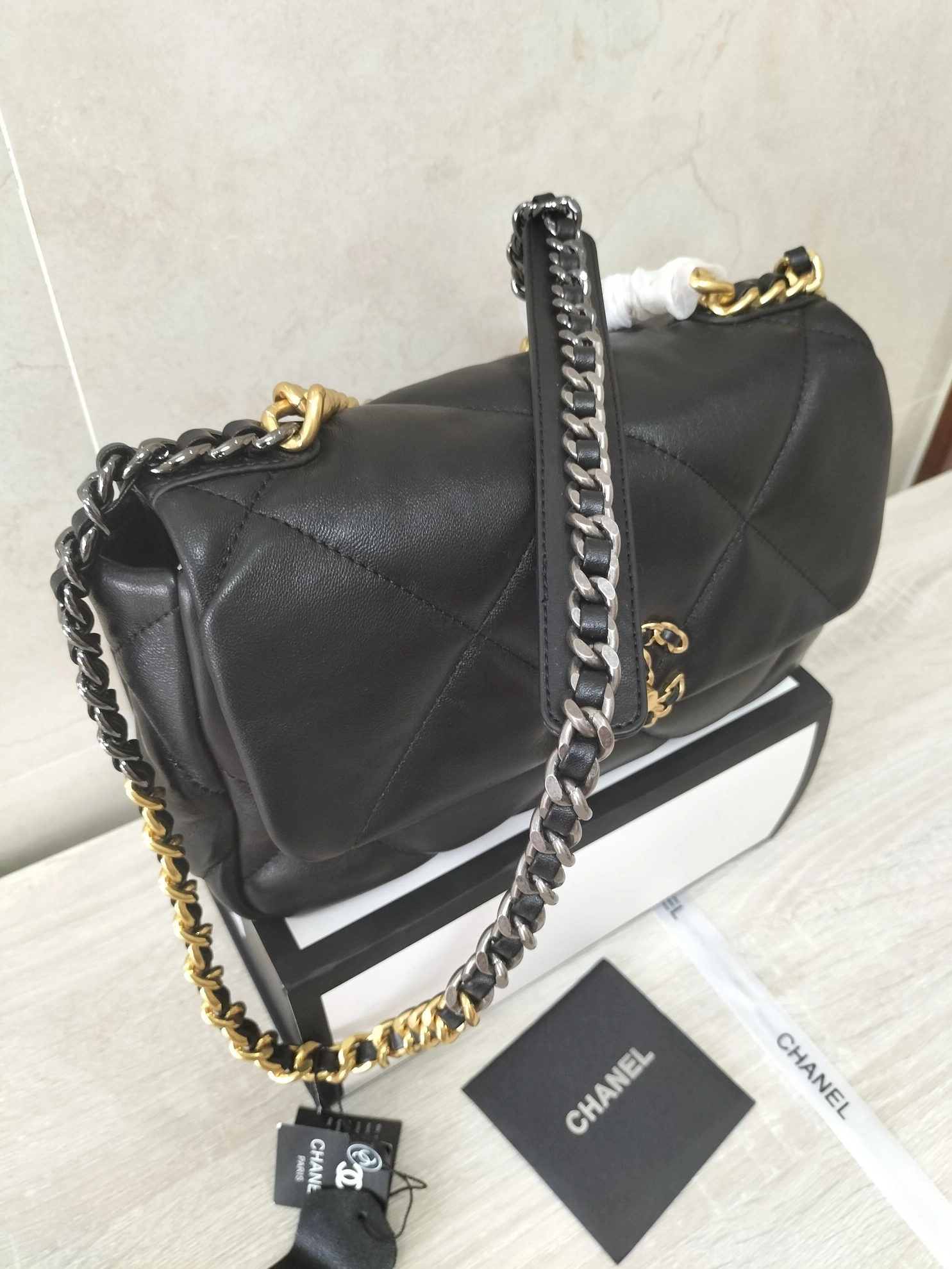 Chanel AAA Quality Messenger Bags For Women AllSeason 4983