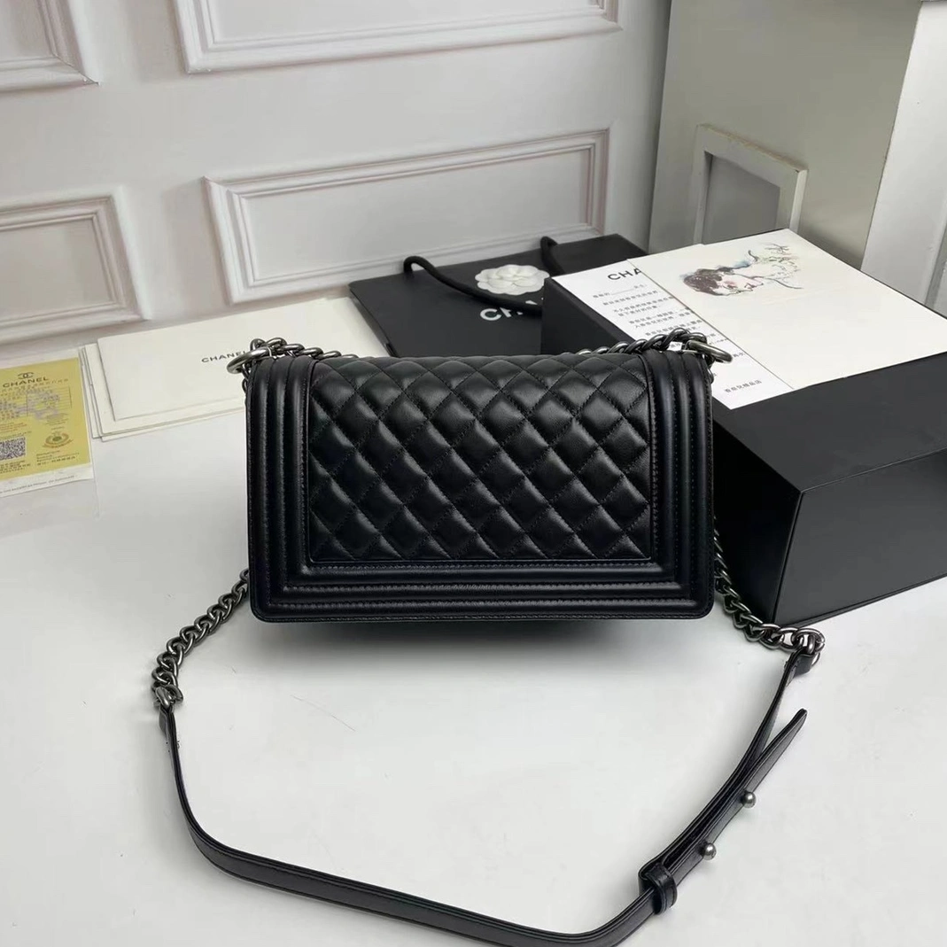 Chanel AAA Quality Messenger Bags For Women Breathable 3896