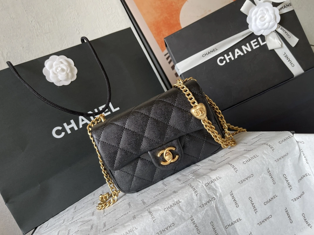 Chanel AAA Quality Messenger Bags For Women Breathable 6906