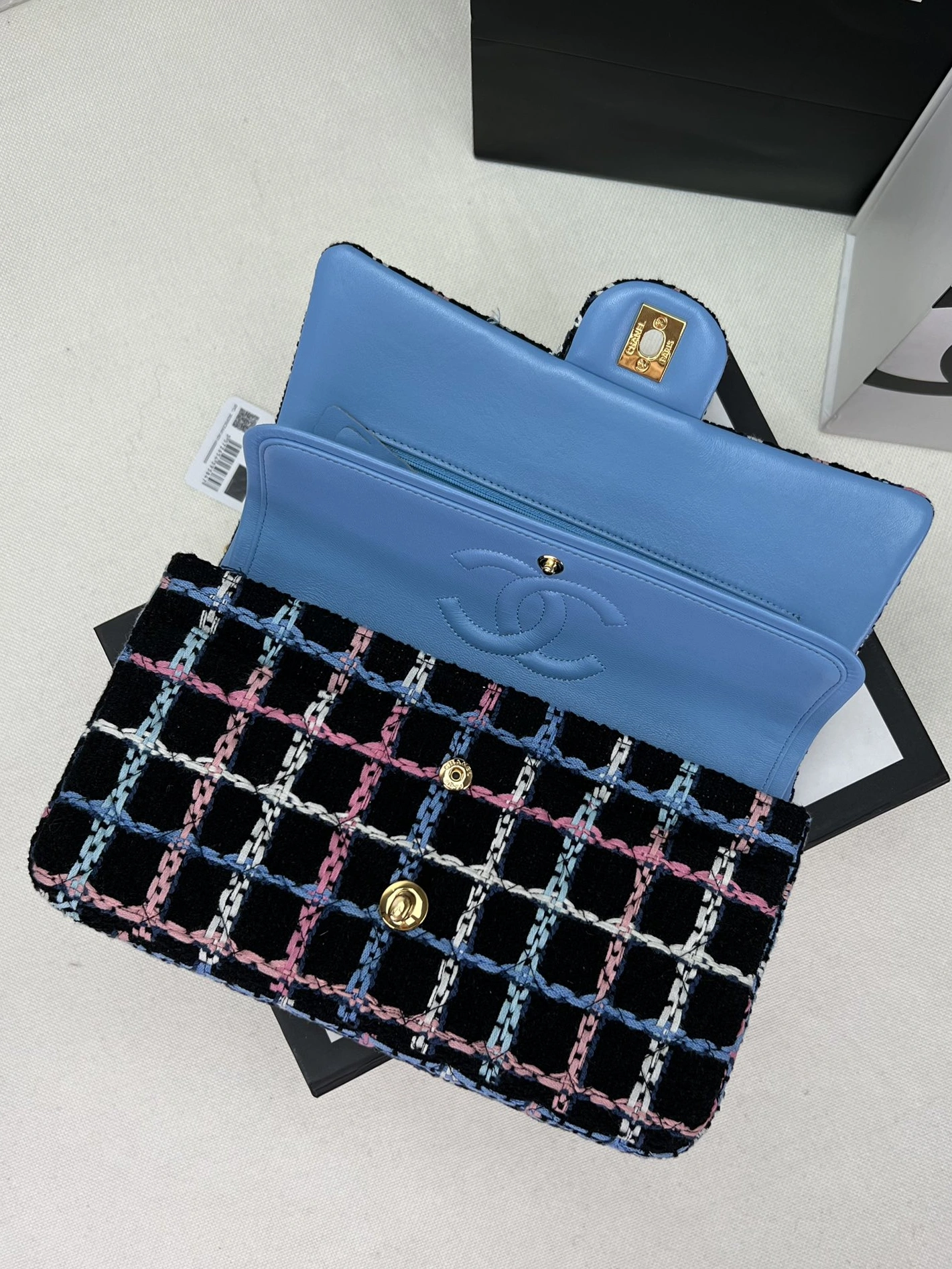 Chanel AAA Quality Messenger Bags For Women Bright 4063