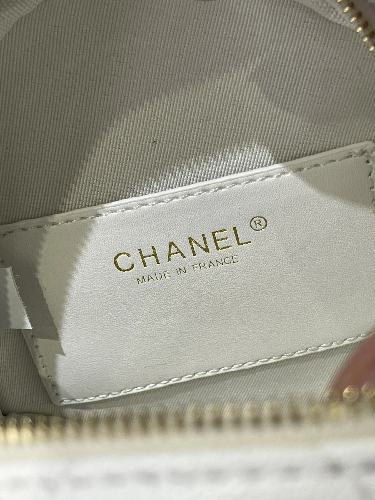 Chanel AAA Quality Messenger Bags For Women Bright 4197