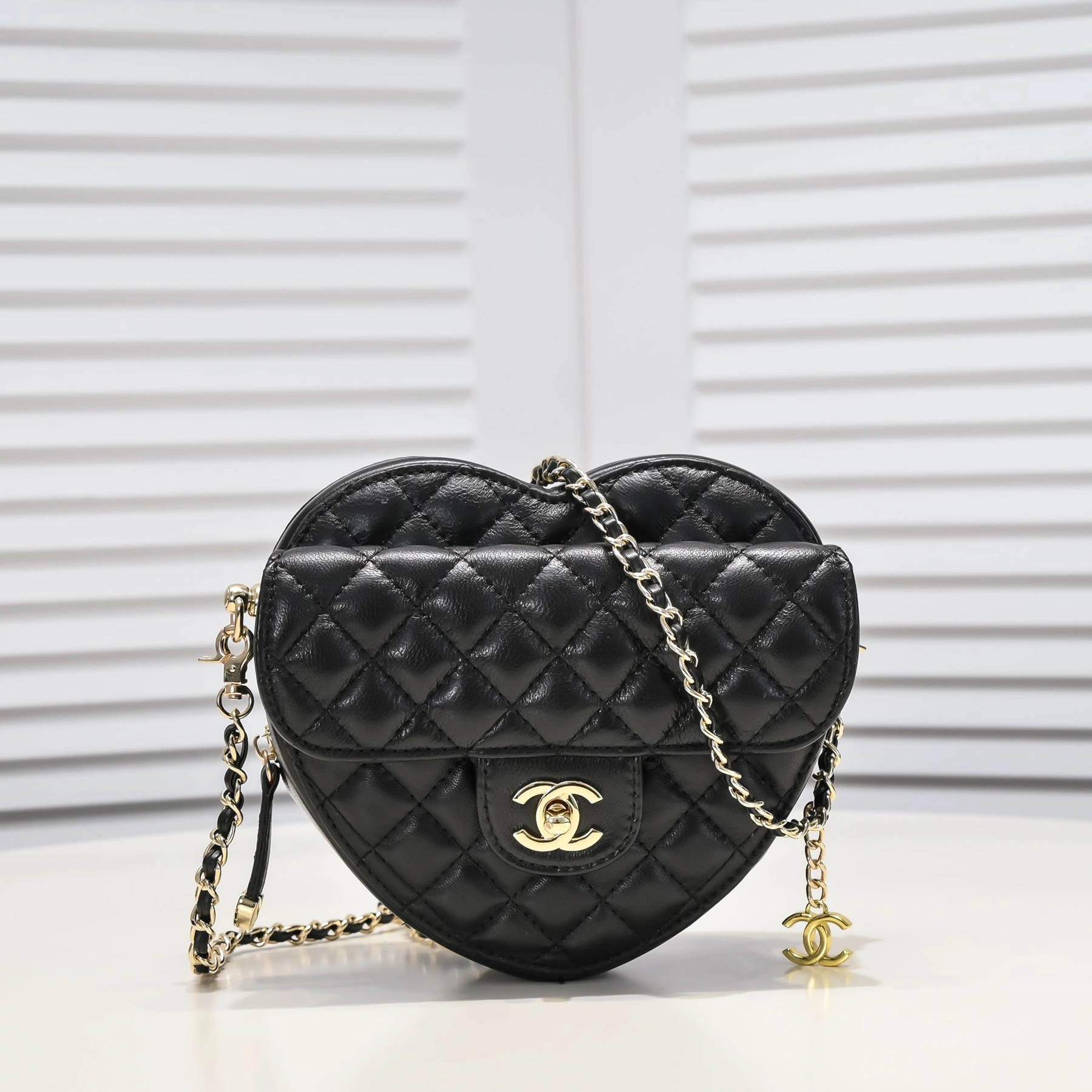 Chanel AAA Quality Messenger Bags For Women Classic 2780