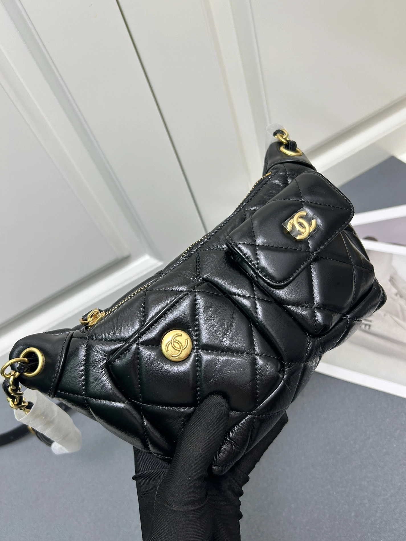 Chanel AAA Quality Messenger Bags For Women Comfortable 4693