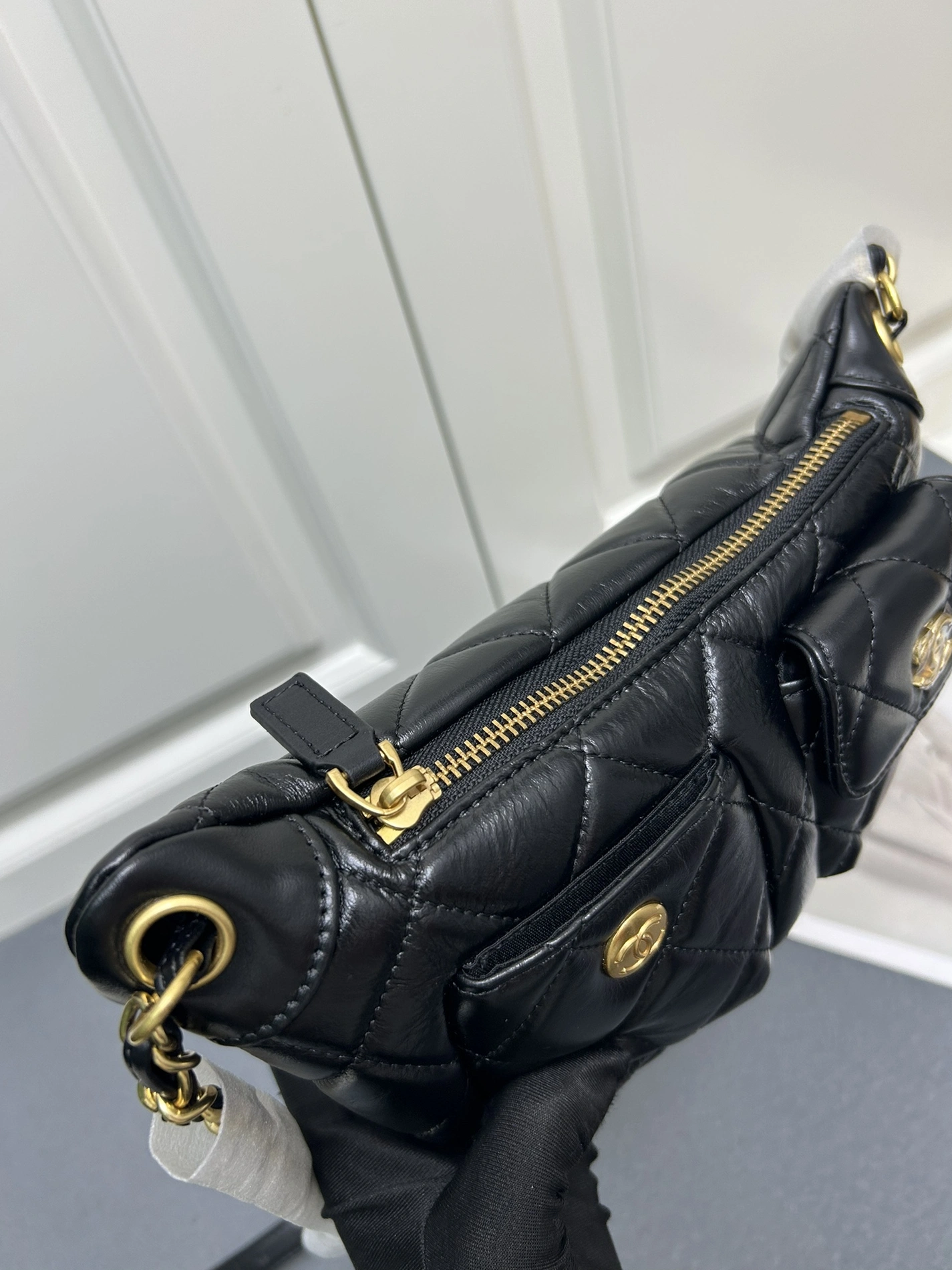 Chanel AAA Quality Messenger Bags For Women Comfortable 4693