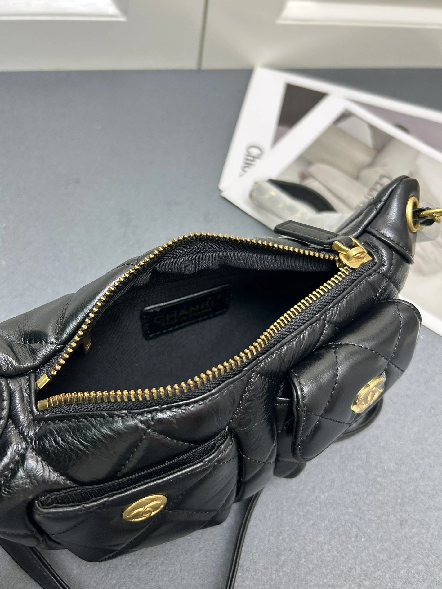 Chanel AAA Quality Messenger Bags For Women Comfortable 4693