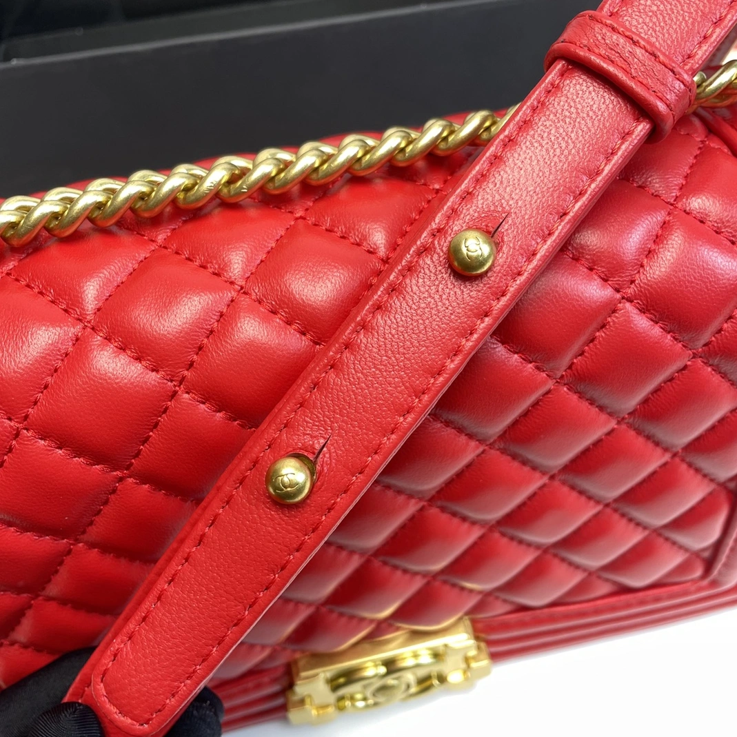 Chanel AAA Quality Messenger Bags For Women Comfortable 4855