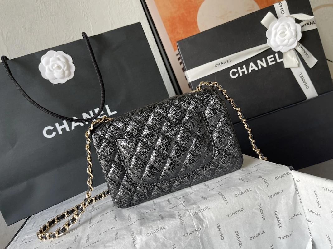 Chanel AAA Quality Messenger Bags For Women Comfortable 5953