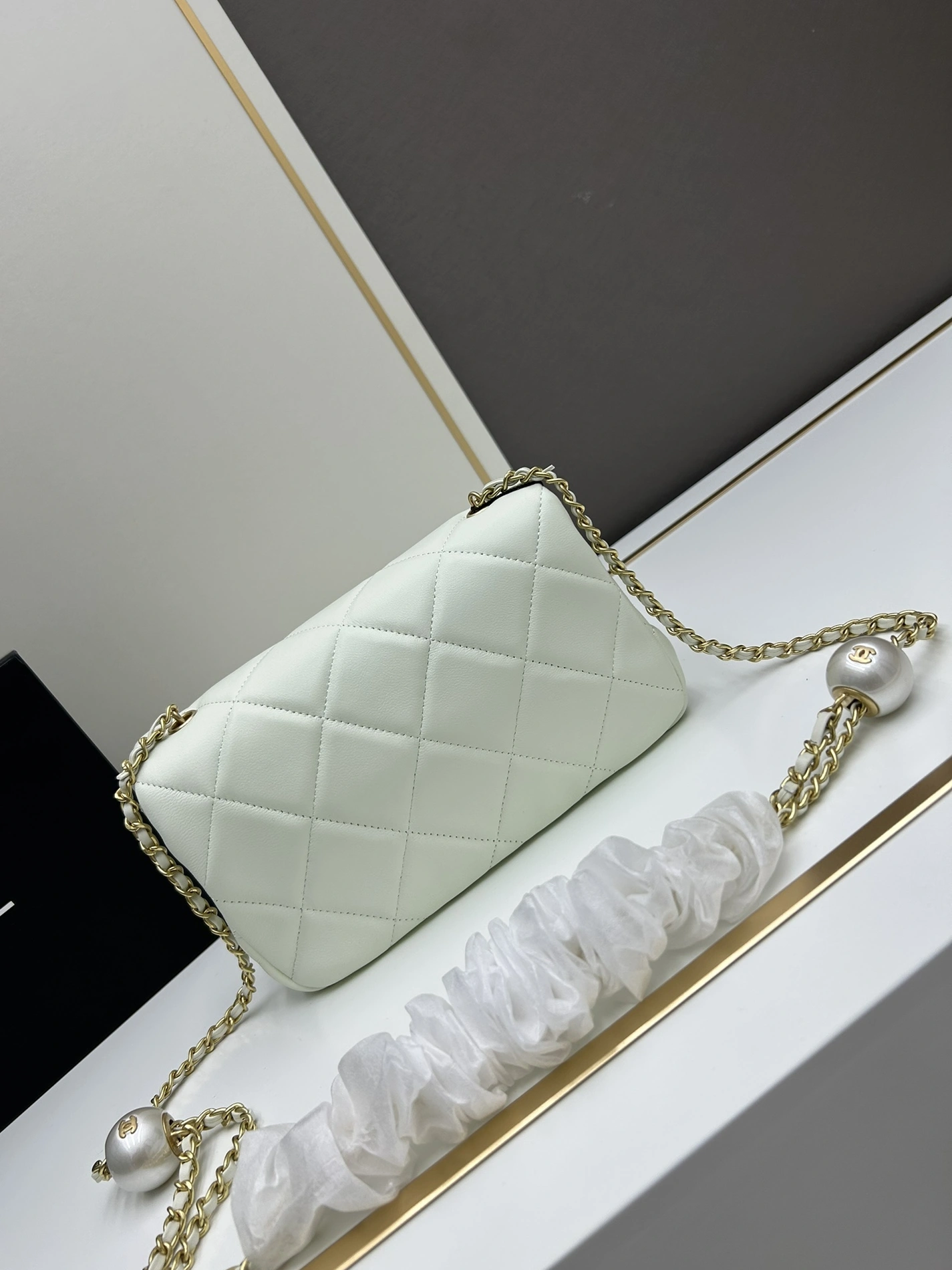 Chanel AAA Quality Messenger Bags For Women Compact 511