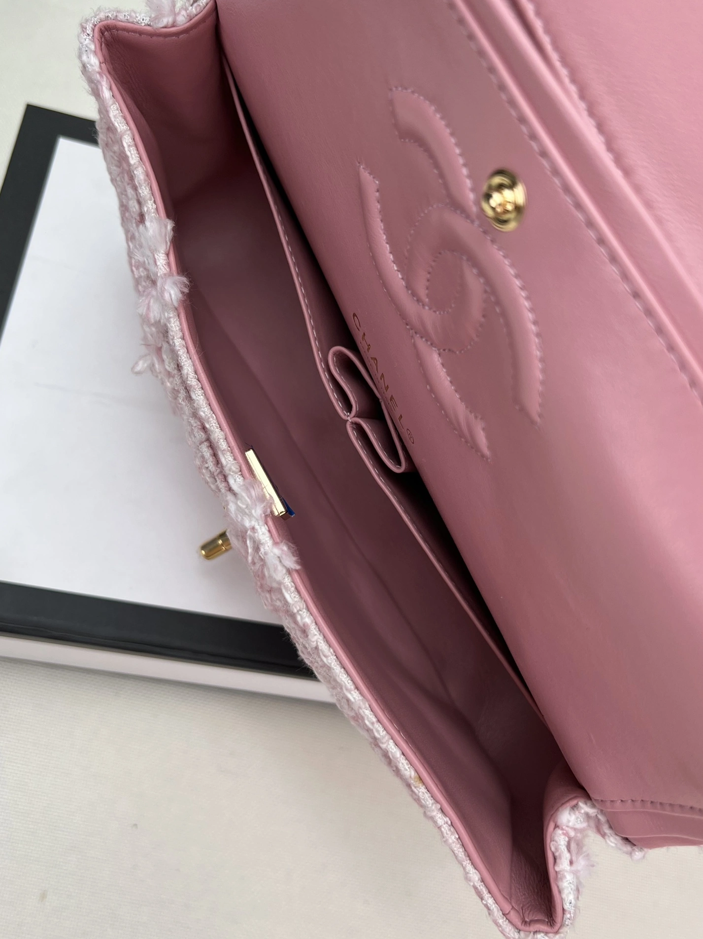 Chanel AAA Quality Messenger Bags For Women Cozy 2485
