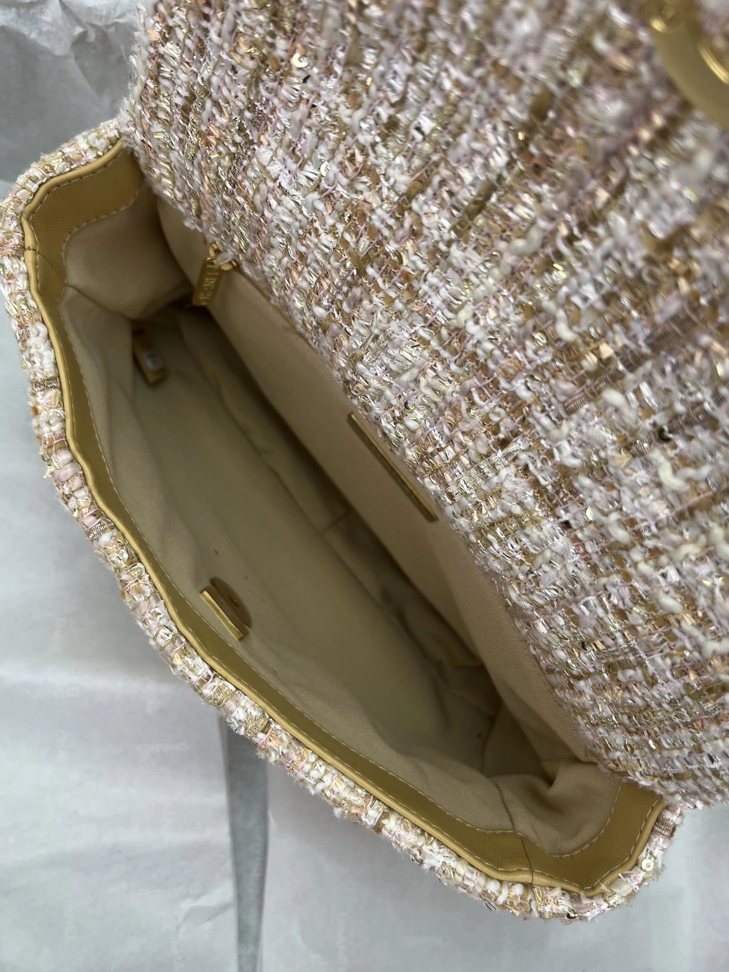 Chanel AAA Quality Messenger Bags For Women DailyWear 263