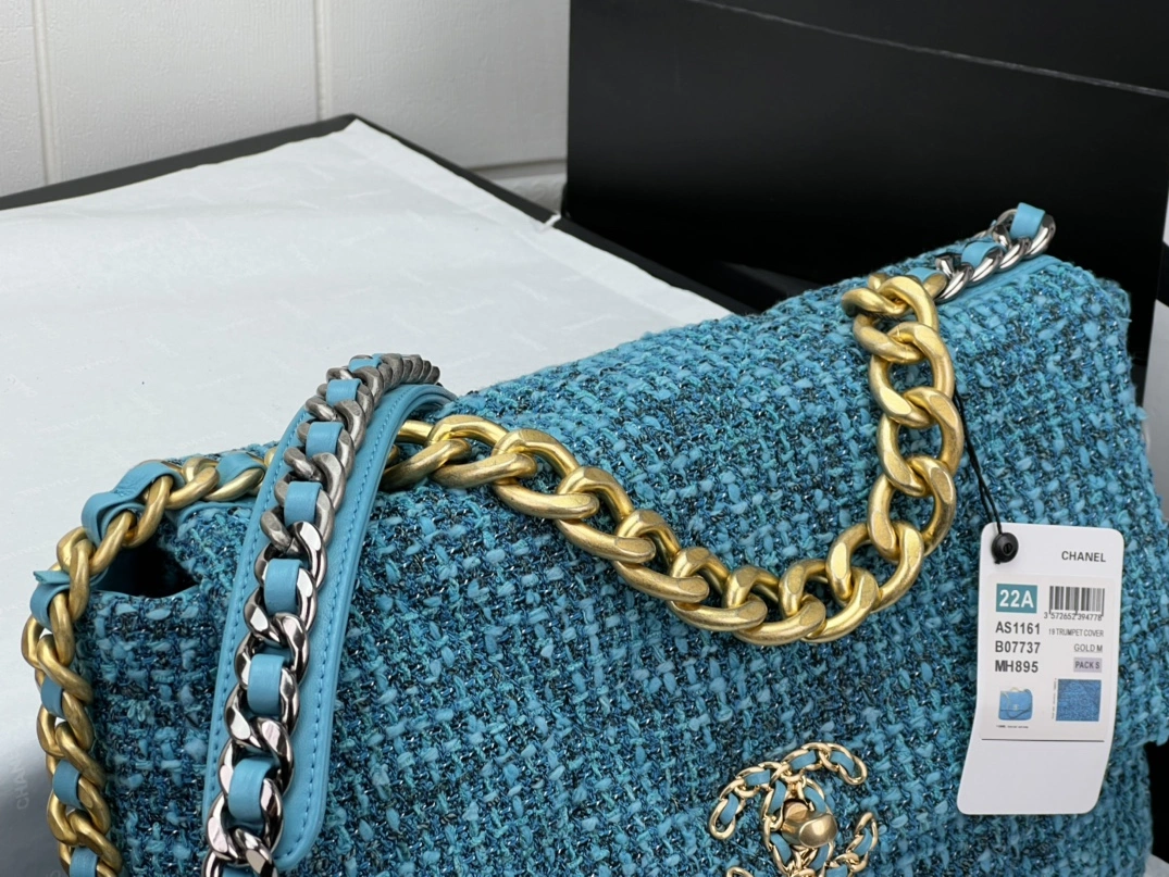 Chanel AAA Quality Messenger Bags For Women DailyWear 9499