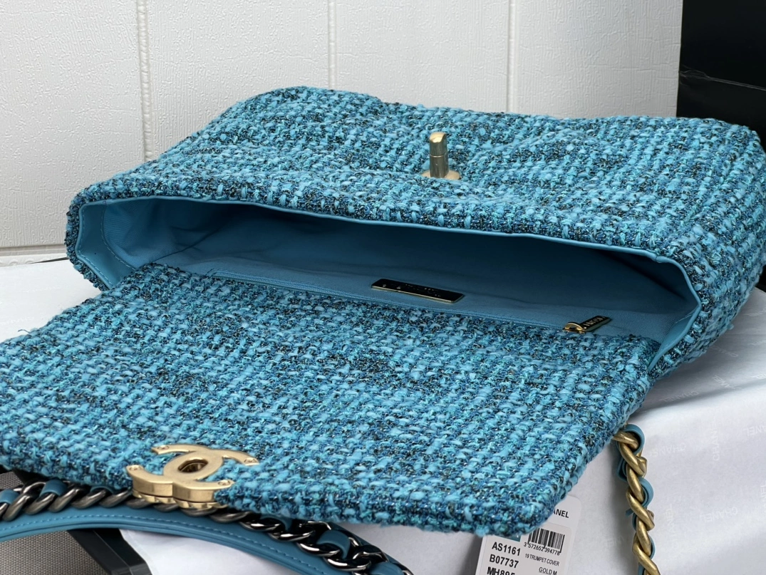 Chanel AAA Quality Messenger Bags For Women DailyWear 9499