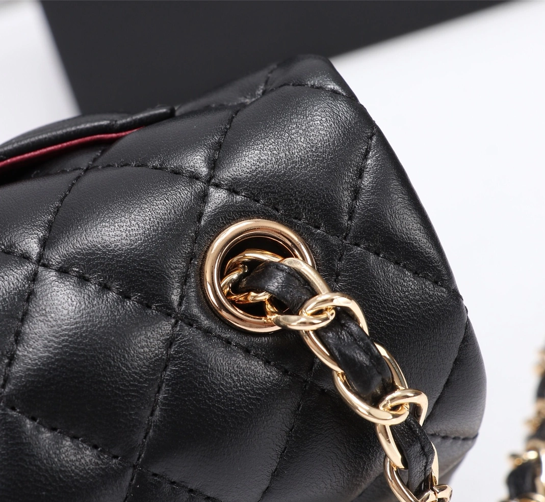 Chanel AAA Quality Messenger Bags For Women Durable 2961