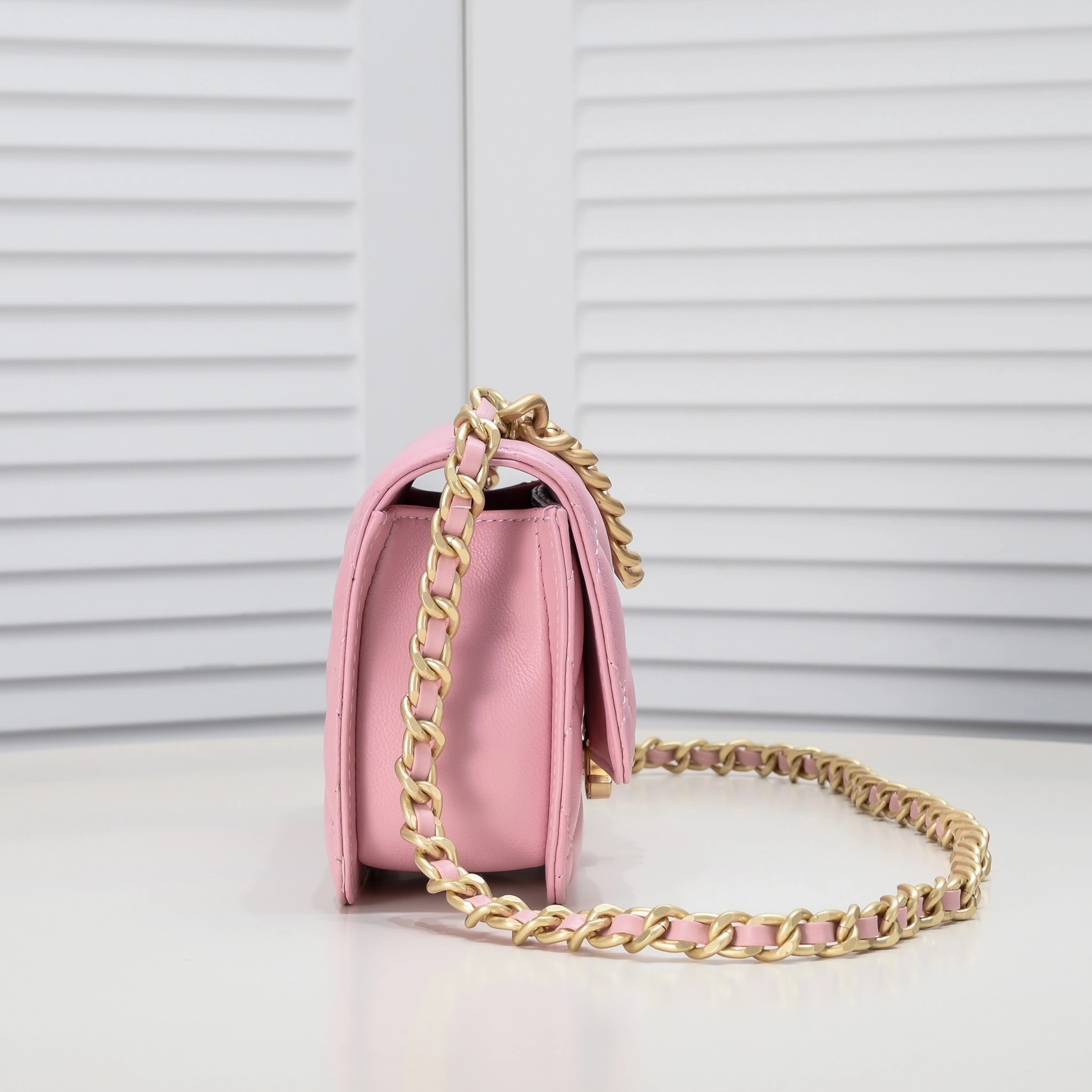 Chanel AAA Quality Messenger Bags For Women EasyMatch 2255
