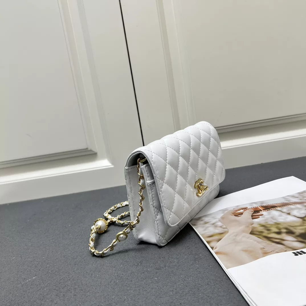 Chanel AAA Quality Messenger Bags For Women EasyMatch 2590