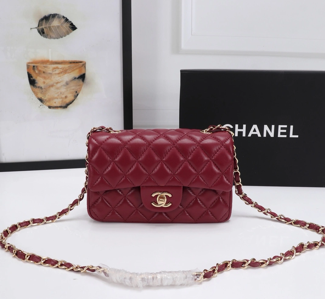 Chanel AAA Quality Messenger Bags For Women EasyMatch 8429