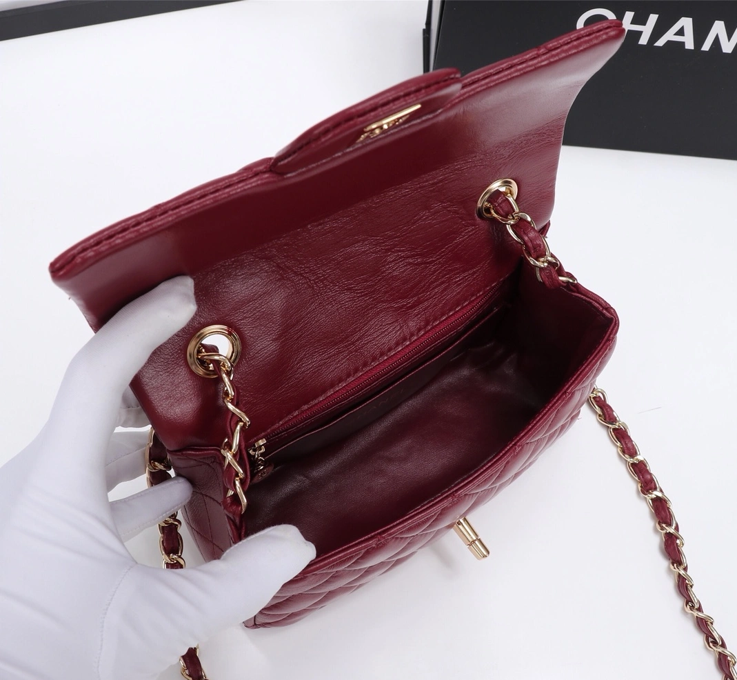 Chanel AAA Quality Messenger Bags For Women EasyMatch 8429