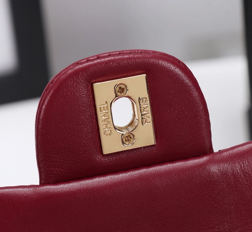 Chanel AAA Quality Messenger Bags For Women EasyMatch 8429