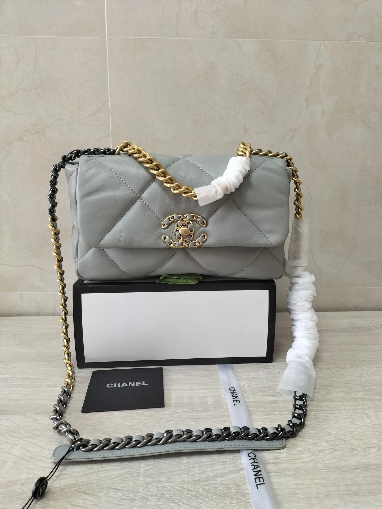 Chanel AAA Quality Messenger Bags For Women Efficient 2377