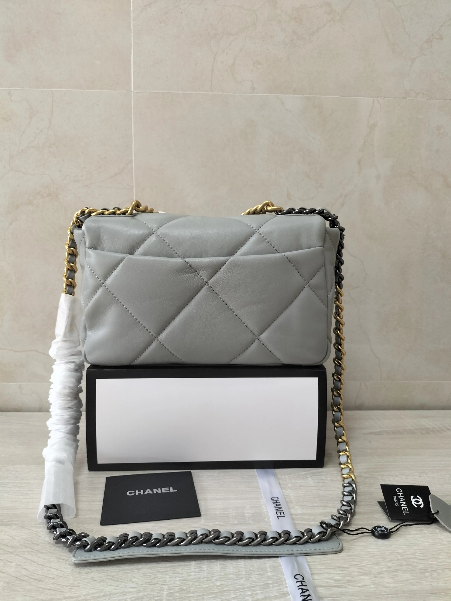 Chanel AAA Quality Messenger Bags For Women Efficient 2377