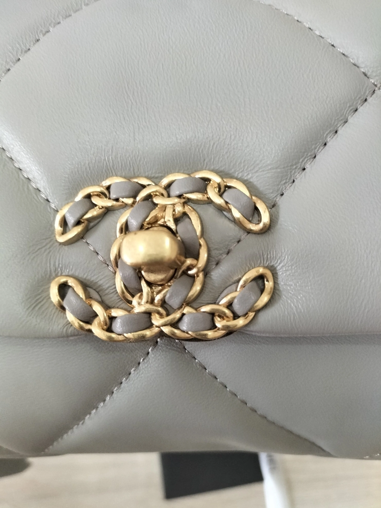 Chanel AAA Quality Messenger Bags For Women Efficient 2377