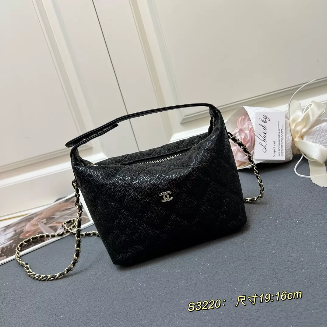 Chanel AAA Quality Messenger Bags For Women Efficient 4244