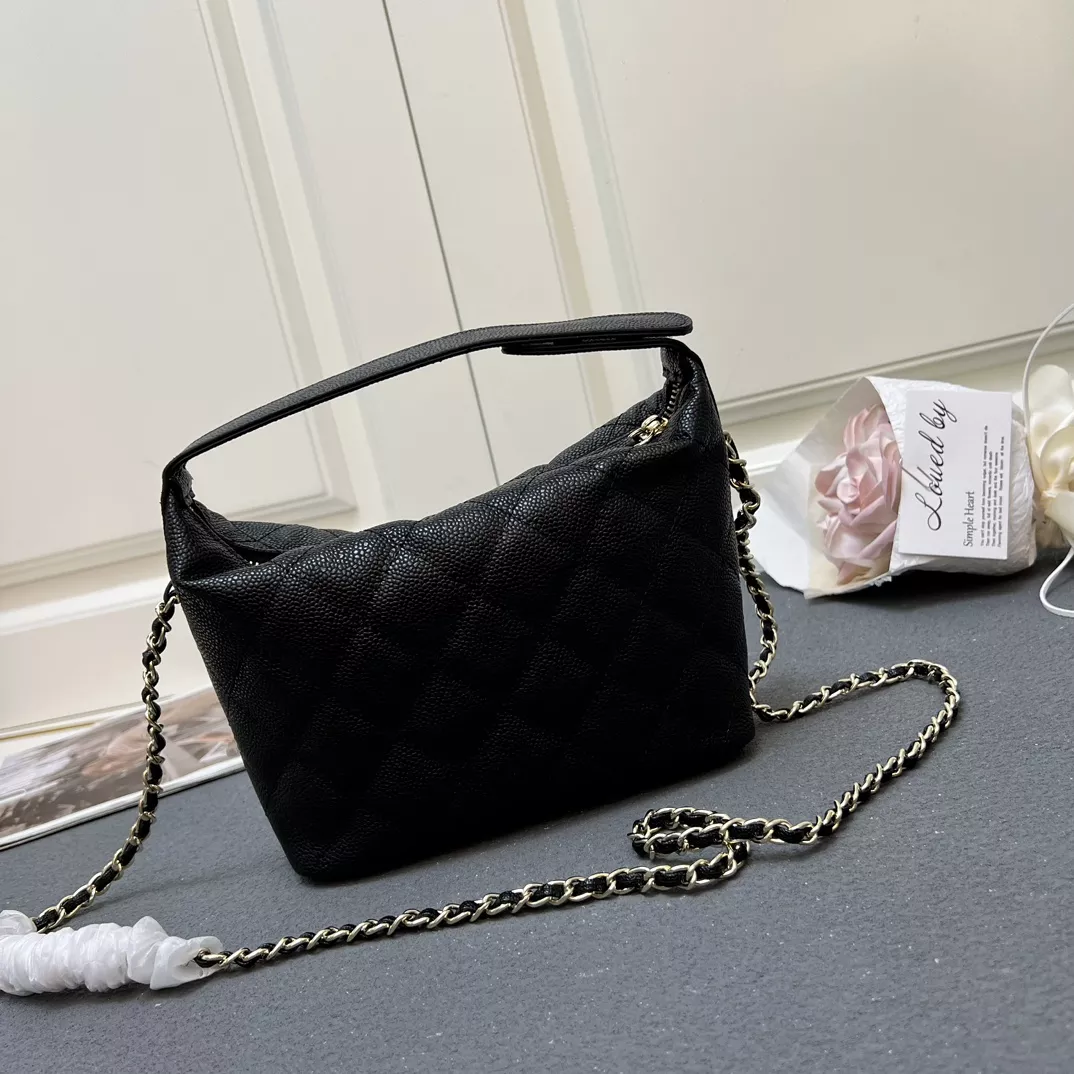 Chanel AAA Quality Messenger Bags For Women Efficient 4244