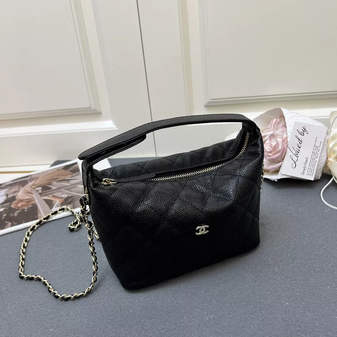 Chanel AAA Quality Messenger Bags For Women Efficient 4244