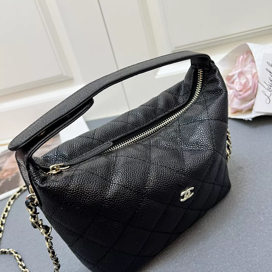 Chanel AAA Quality Messenger Bags For Women Efficient 4244