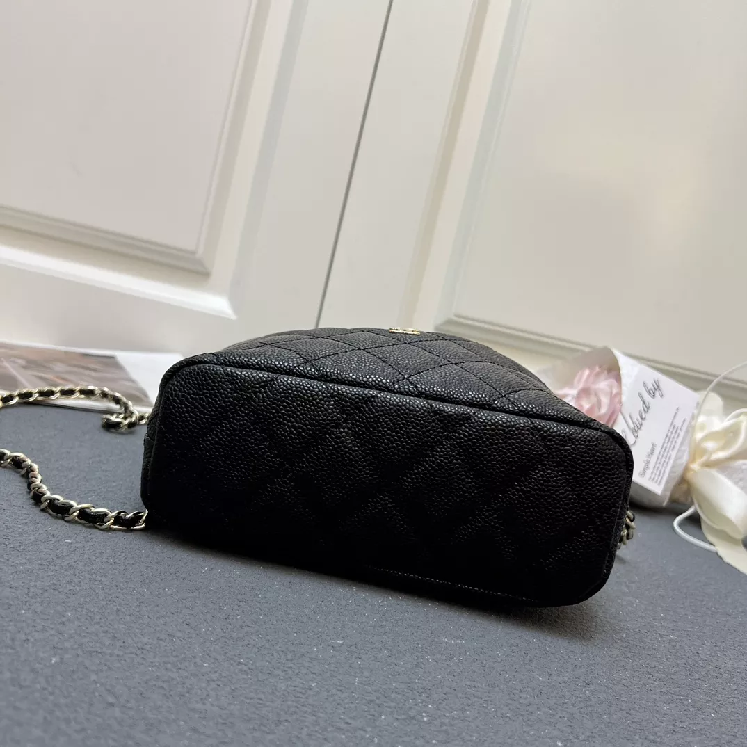 Chanel AAA Quality Messenger Bags For Women Efficient 4244
