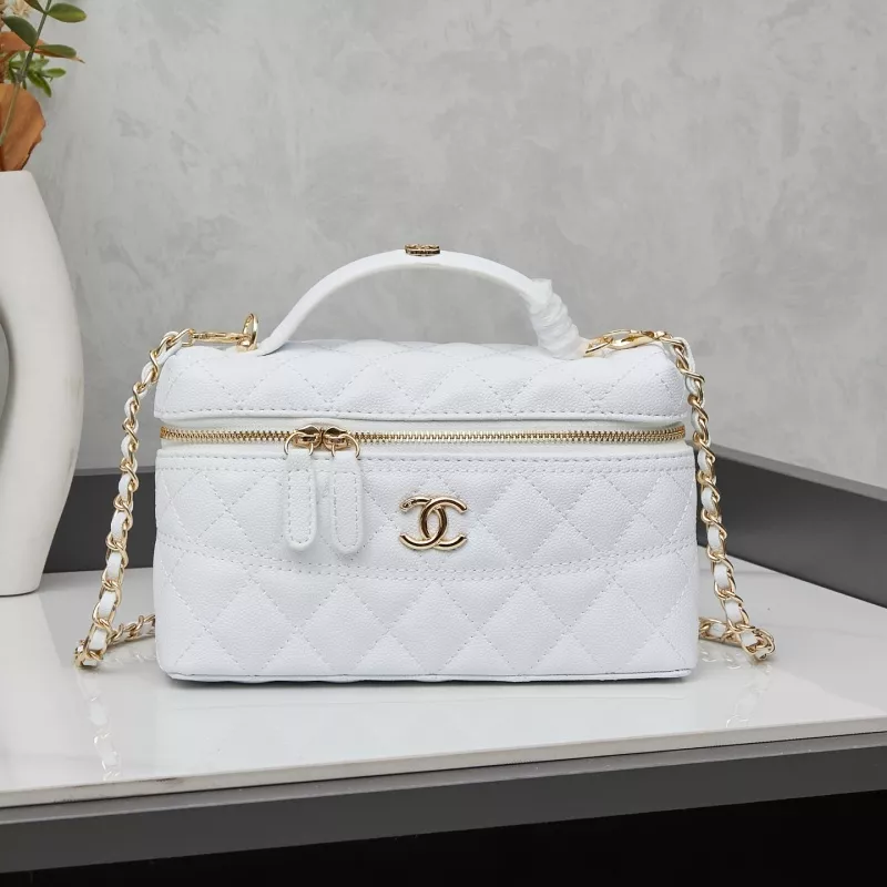 Chanel AAA Quality Messenger Bags For Women Elegant 3155