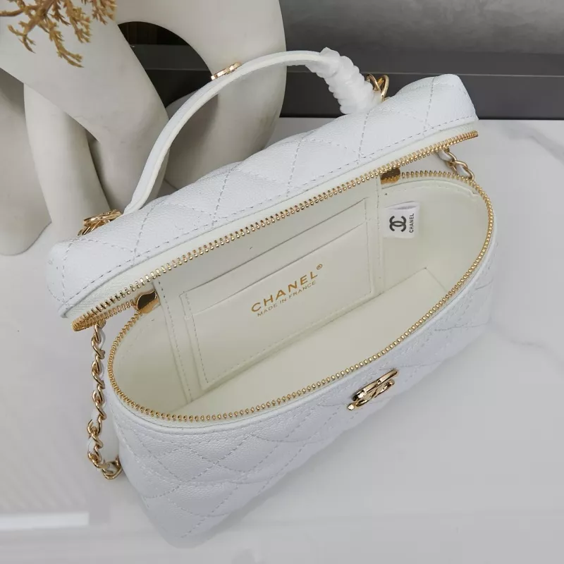 Chanel AAA Quality Messenger Bags For Women Elegant 3155