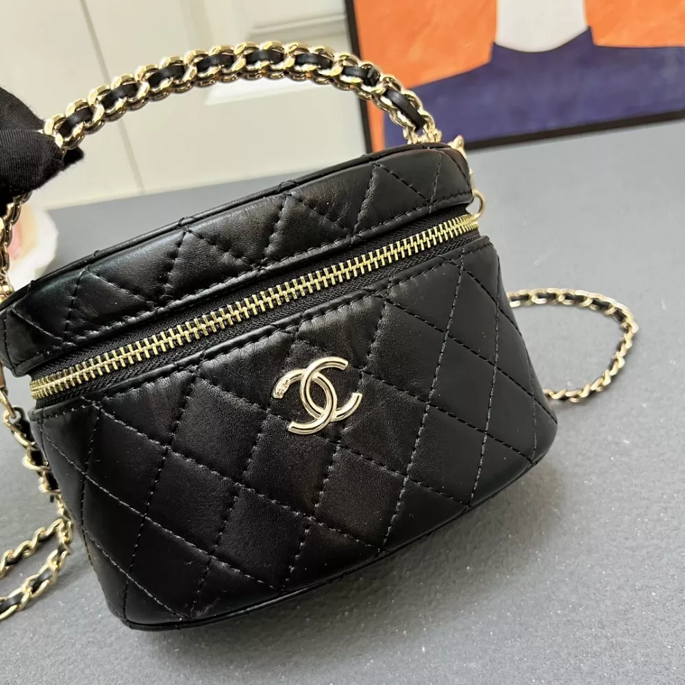 Chanel AAA Quality Messenger Bags For Women GoAnywhere 6166