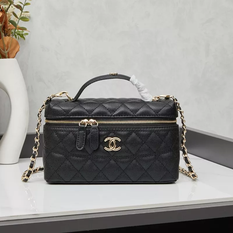Chanel AAA Quality Messenger Bags For Women GoAnywhere 7581