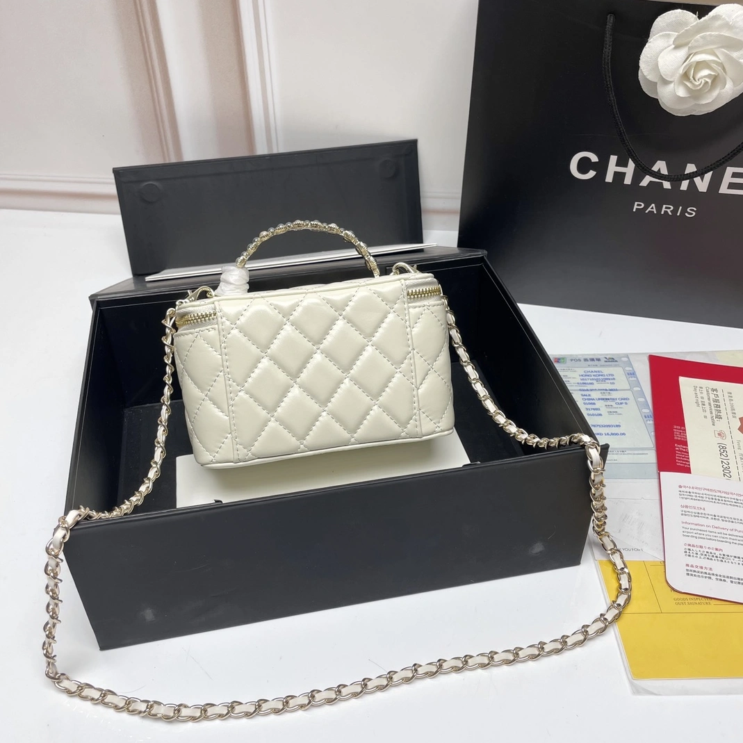 Chanel AAA Quality Messenger Bags For Women HighQuality 1162