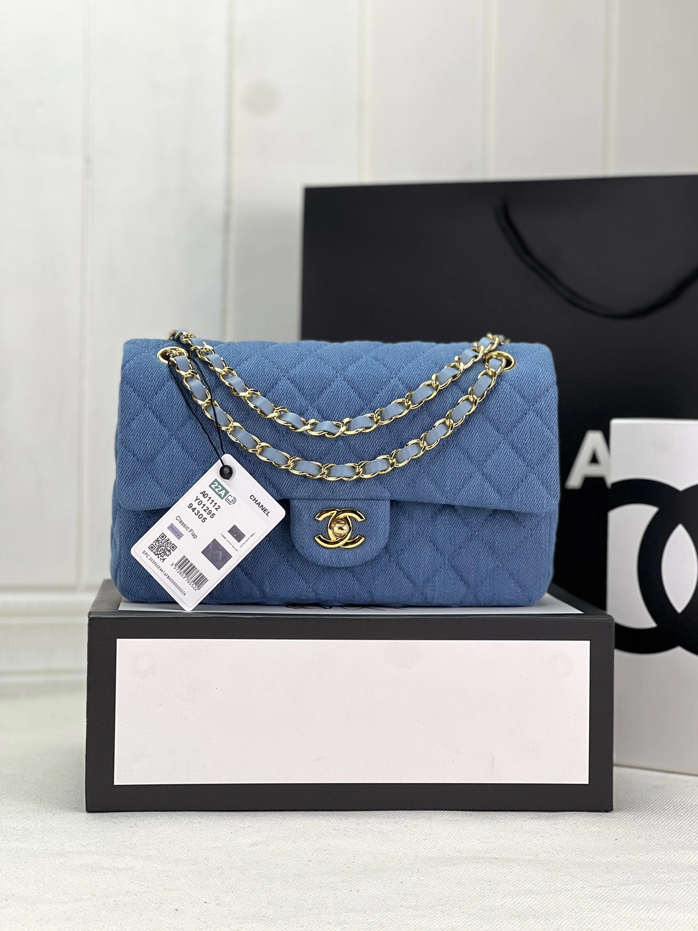 Chanel AAA Quality Messenger Bags For Women HighQuality 6813