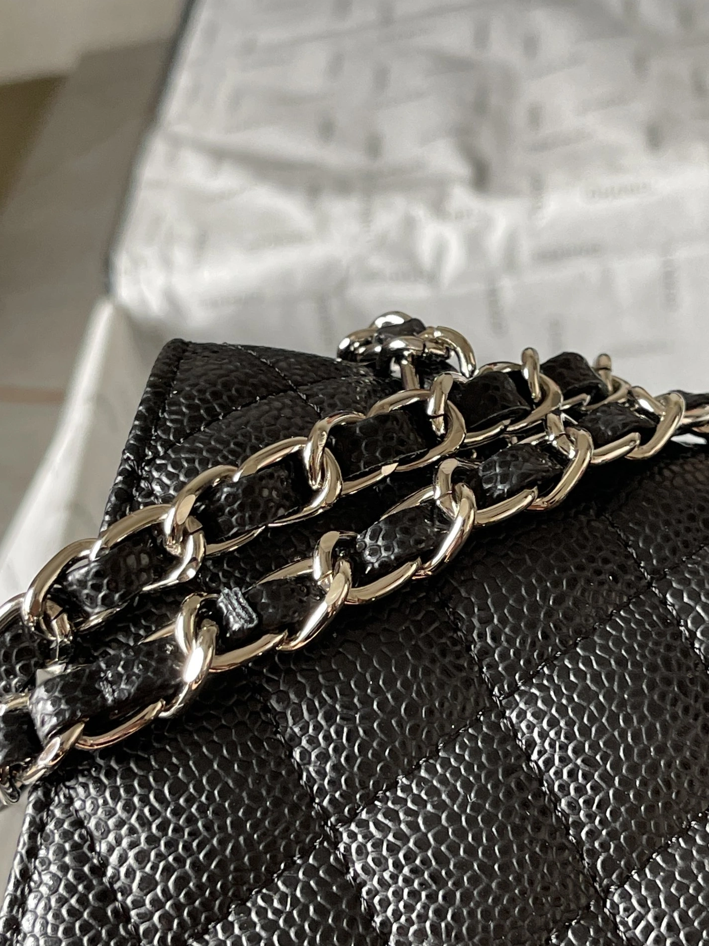 Chanel AAA Quality Messenger Bags For Women Minimalist 6665