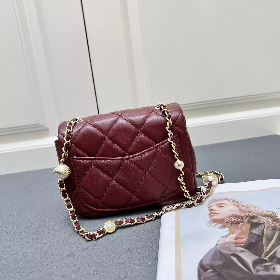 Chanel AAA Quality Messenger Bags For Women Minimalist 6719
