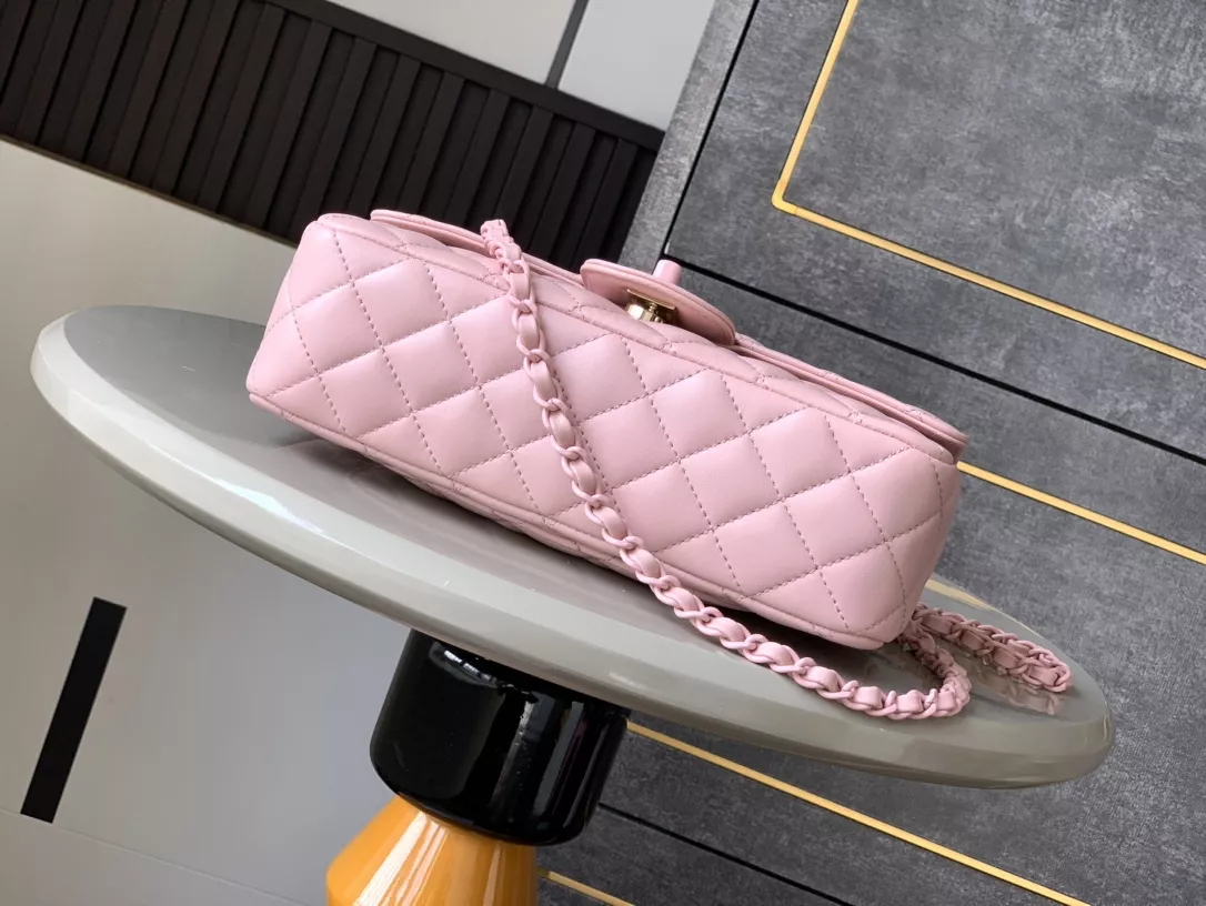 Chanel AAA Quality Messenger Bags For Women Modern 3398