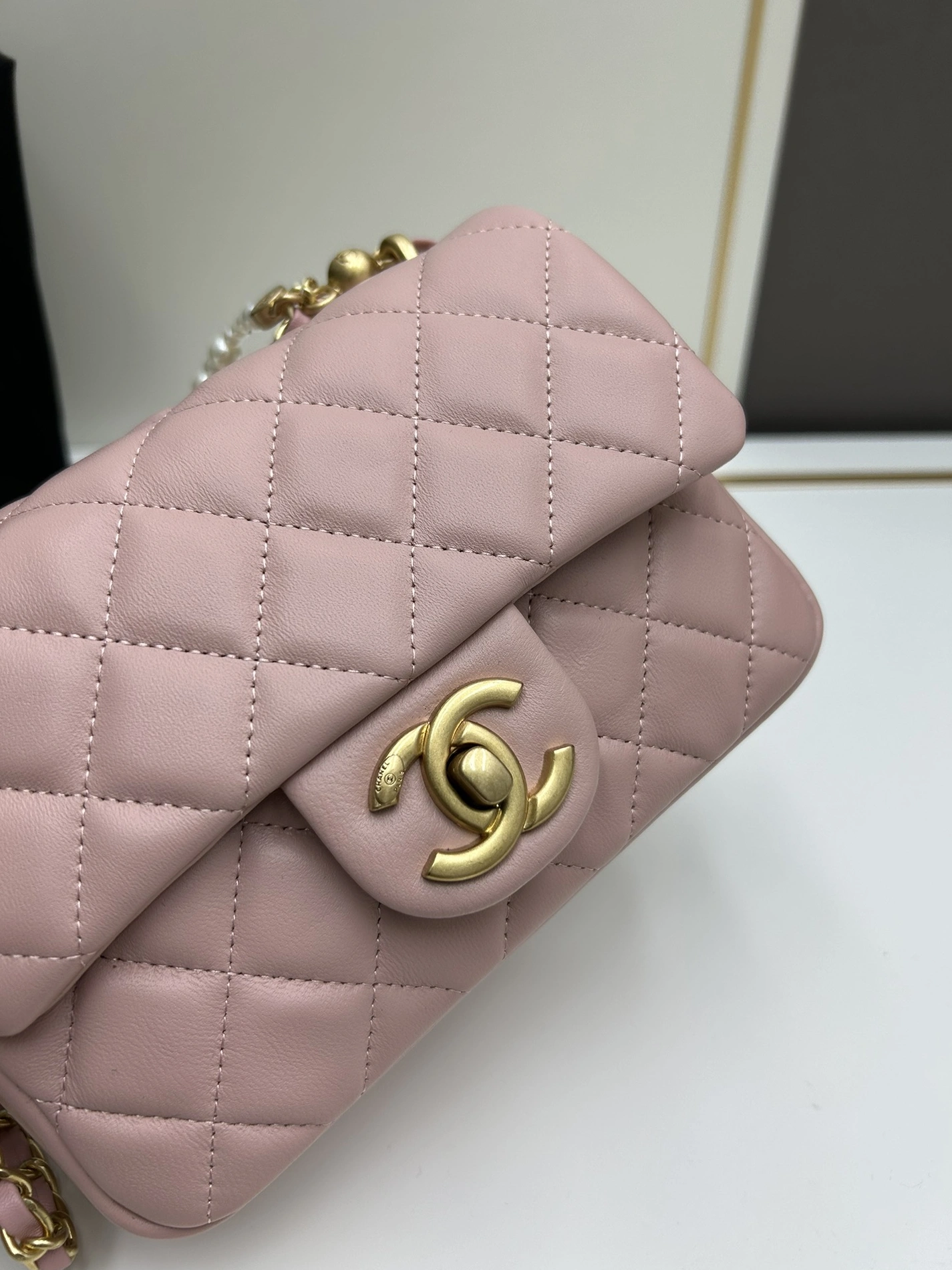 Chanel AAA Quality Messenger Bags For Women Popular 137