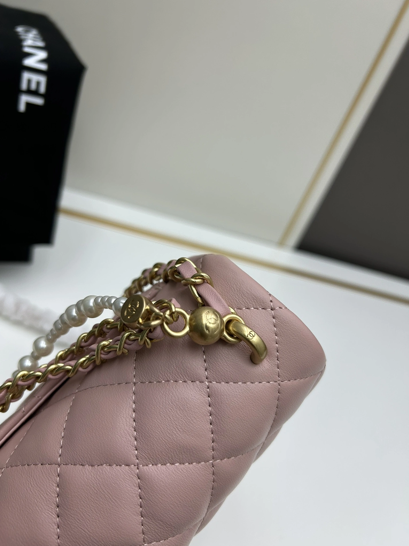 Chanel AAA Quality Messenger Bags For Women Popular 137