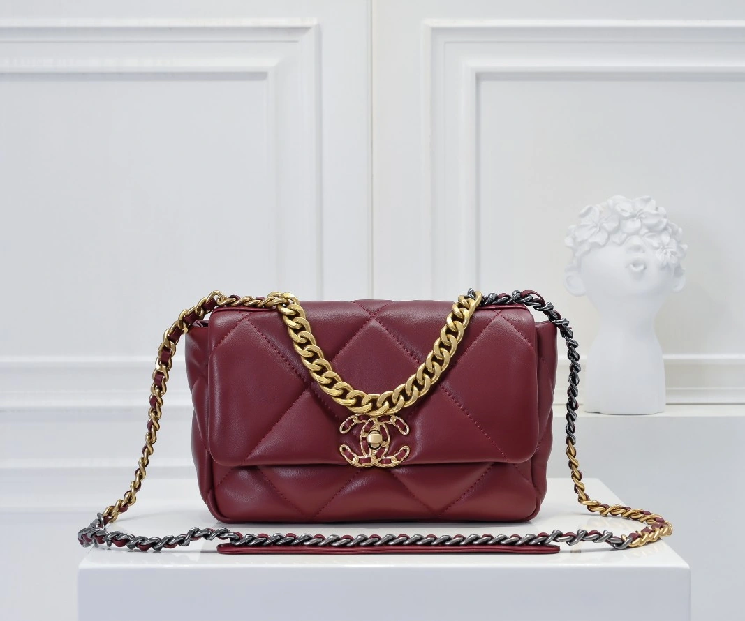 Chanel AAA Quality Messenger Bags For Women Popular 5174