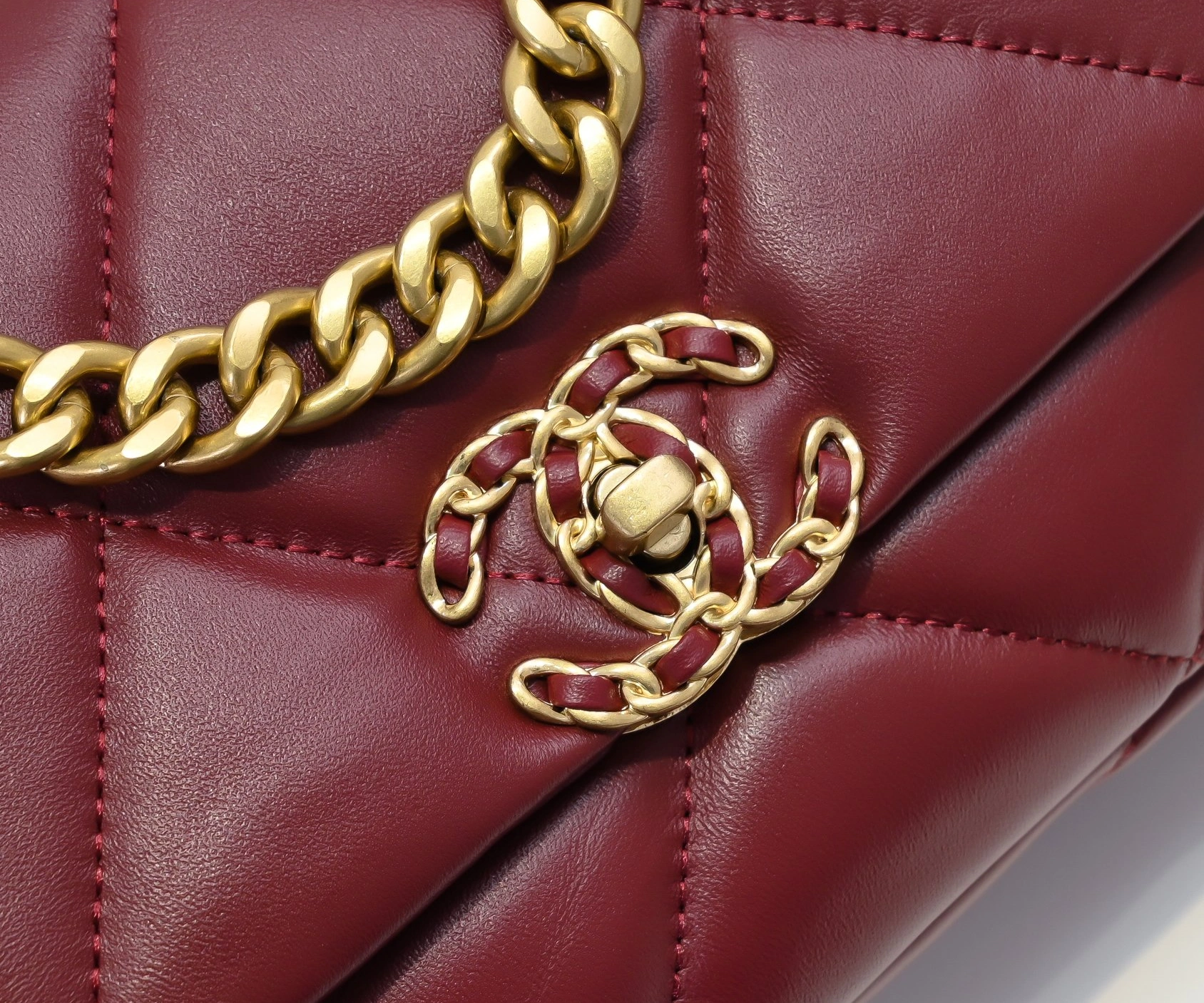 Chanel AAA Quality Messenger Bags For Women Popular 5174