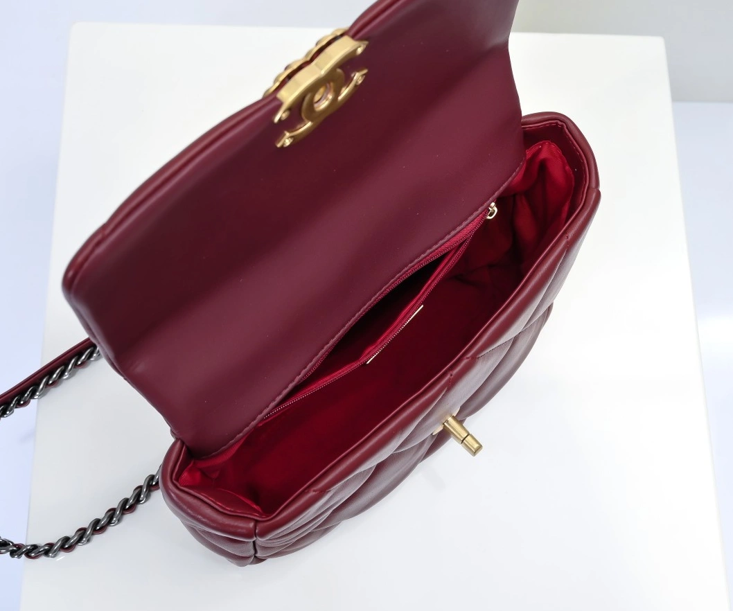 Chanel AAA Quality Messenger Bags For Women Popular 5174