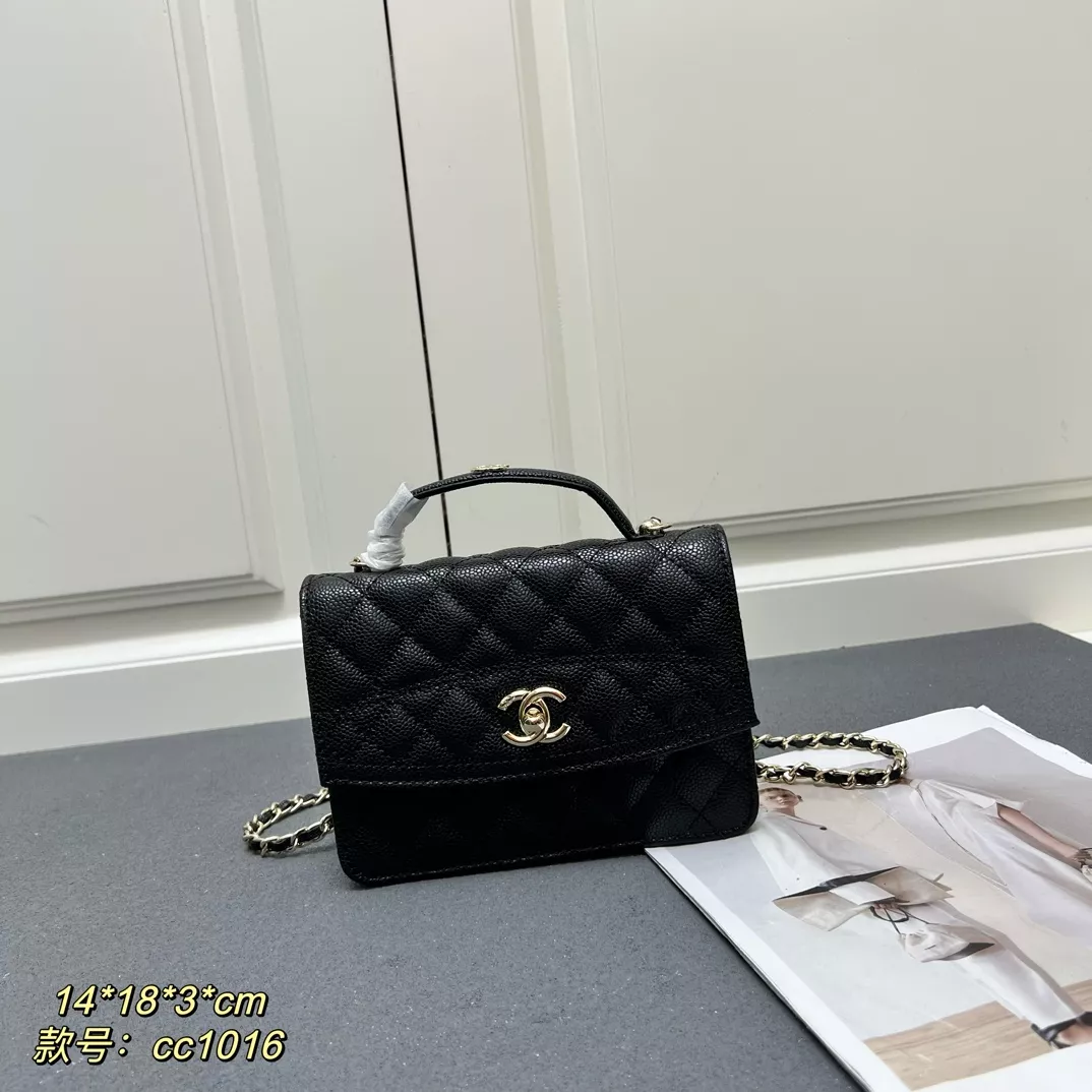 Chanel AAA Quality Messenger Bags For Women Popular 8518