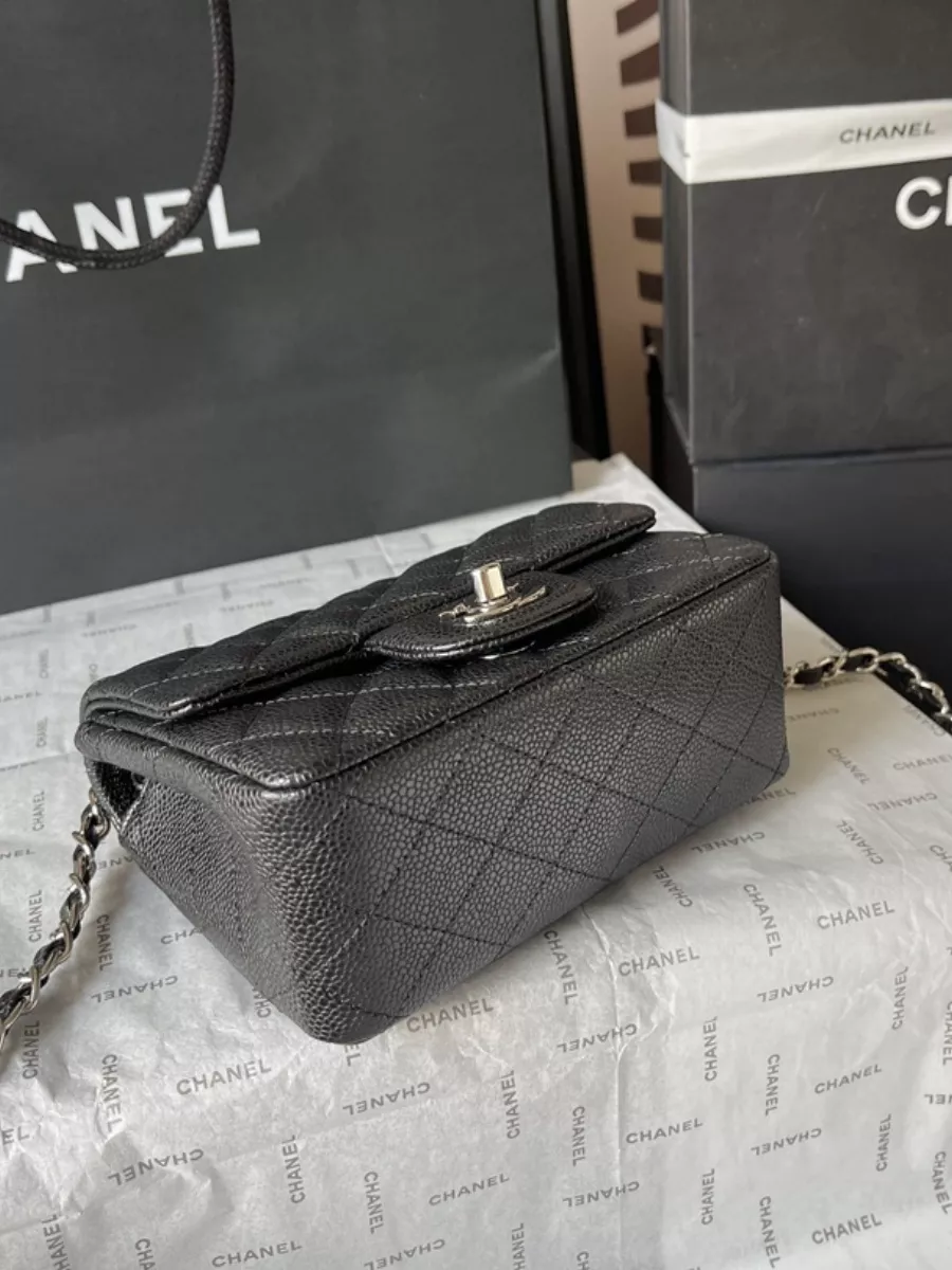 Chanel AAA Quality Messenger Bags For Women Practical 3548