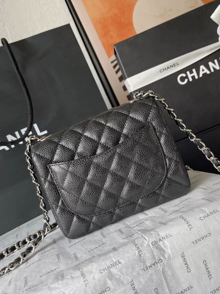 Chanel AAA Quality Messenger Bags For Women Practical 3548