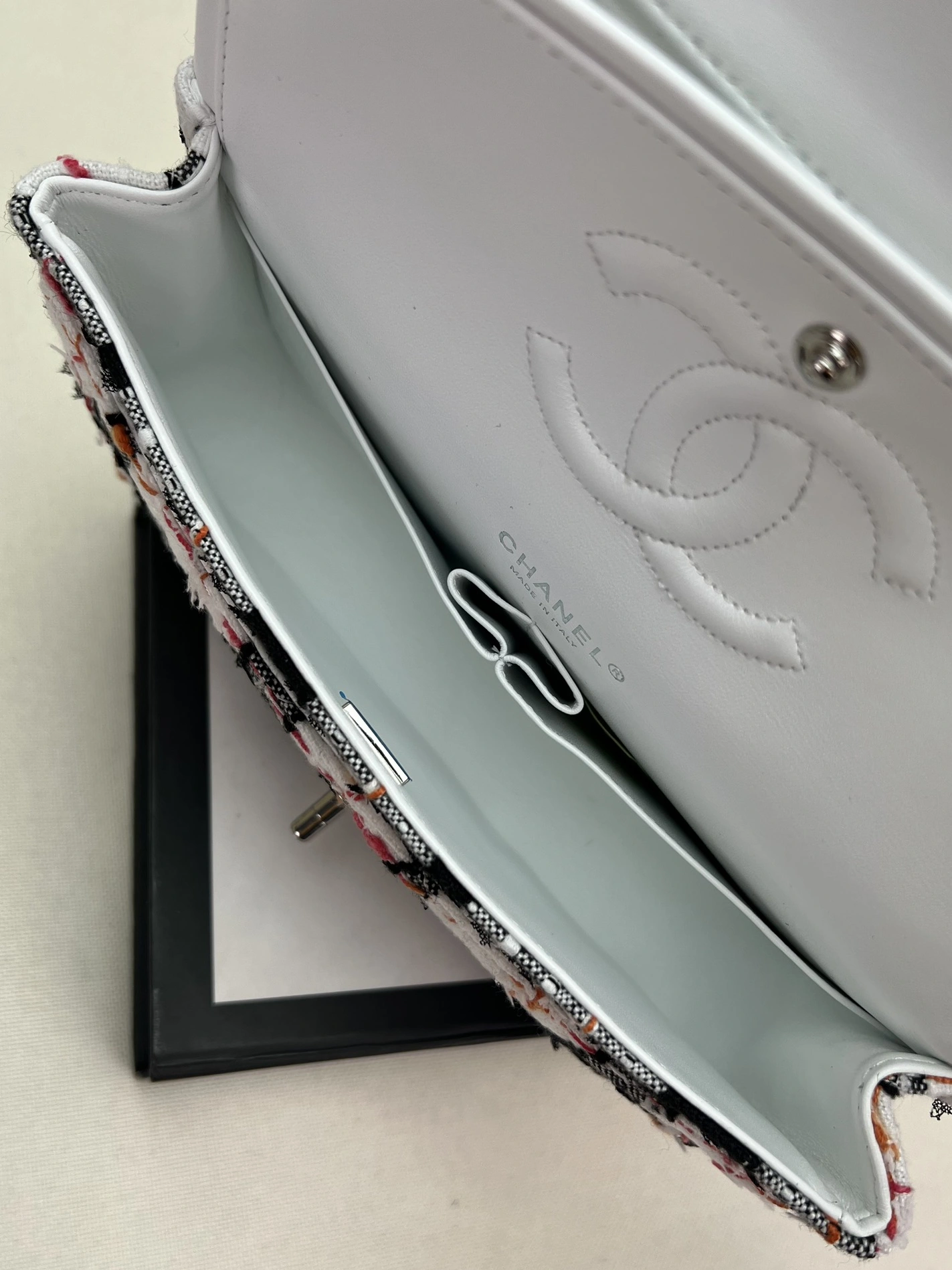 Chanel AAA Quality Messenger Bags For Women Practical 7786